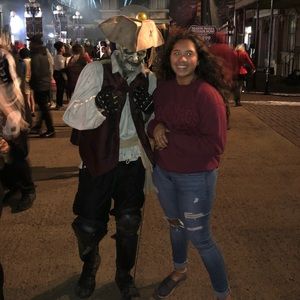 Meet your Posher, Cristina